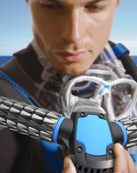 triton-scuba-diving-mask-that-allows-to-breathe-underwater-2